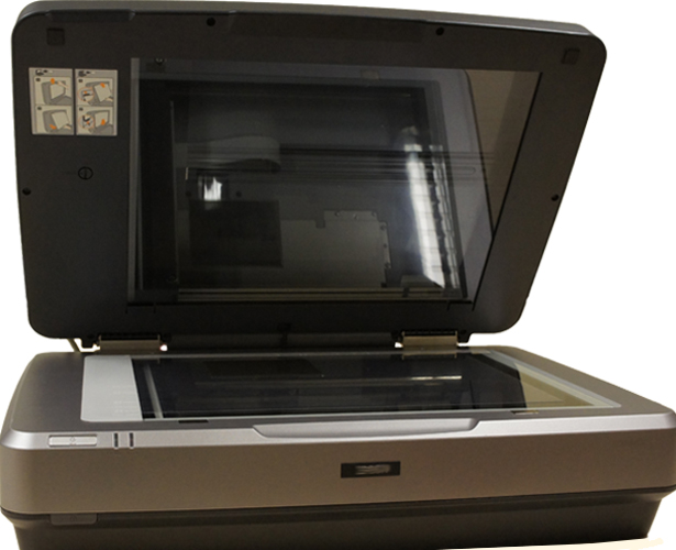 Flatbed Scanner for digitising glass plate negatives Towns Archiving